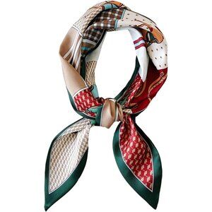 Women's Green Horse Fashion Oblique Angle Silk Neck Scarf Printed Scarves